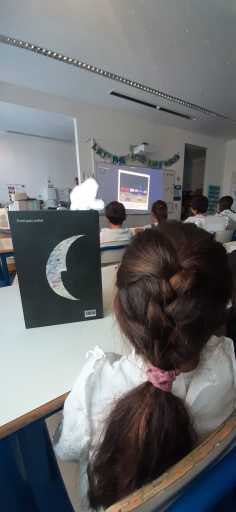 w4ah5r70TL81h8uysulp7xNcGhBlhjkpw5QBBXXX1jk_plaintext_638971995558396164-472x1024 Viagem à Lua... 🚀🌕 (3ºE)