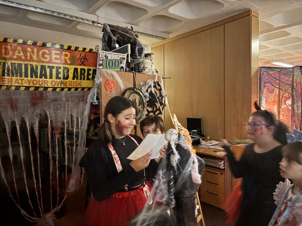 346fa25e-0817-43c0-982c-86789fe85fbf-1024x768  Escape Room assustador! - BECRE