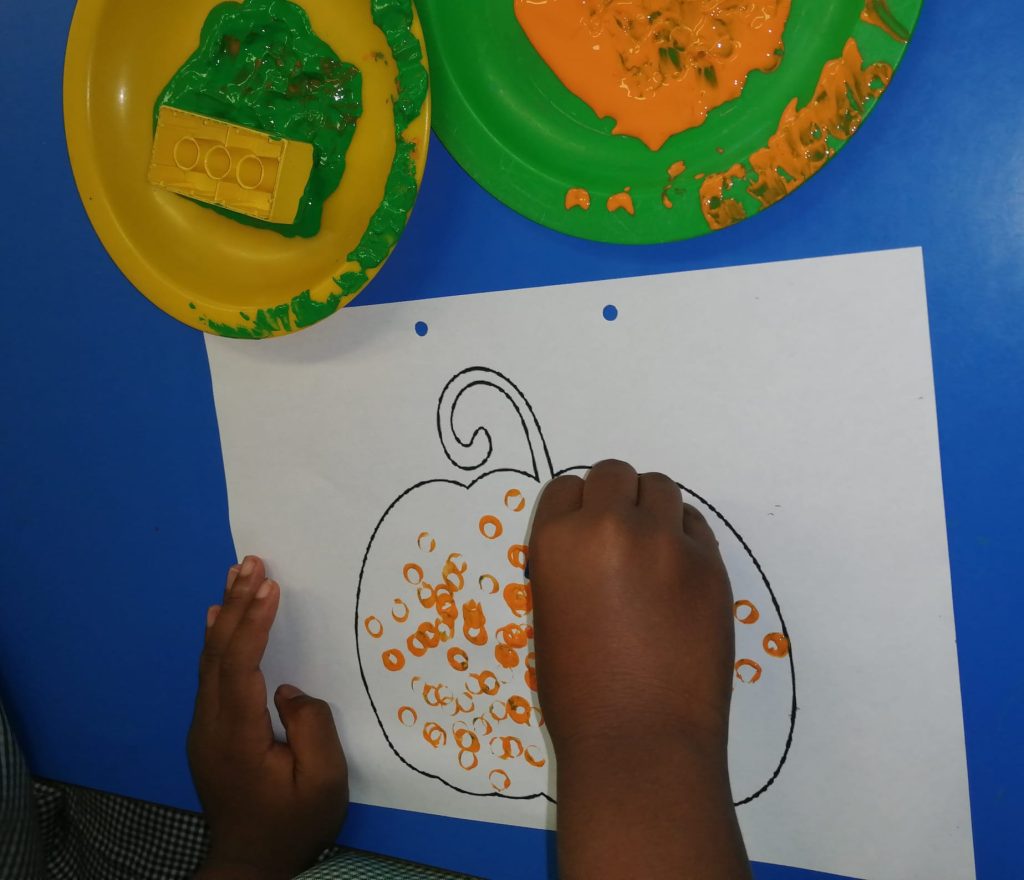 IMG-20251102-WA0023-3-1024x880 A aprender somos felizes (sala verde – JI da Mina)