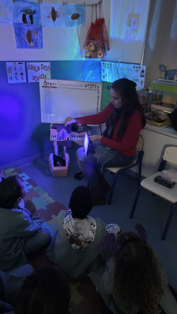 IMG-20251102-WA0054-577x1024 A aprender somos felizes (sala verde – JI da Mina)