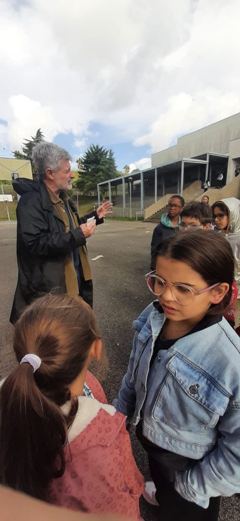 IMG-20251106-WA0036-472x1024 Dia de Aulas ao Ar Livre na EB1/JI Aprígio Gomes ☀️🌿