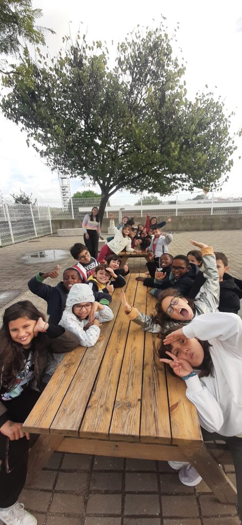 IMG-20251106-WA0040-472x1024 Dia de Aulas ao Ar Livre na EB1/JI Aprígio Gomes ☀️🌿