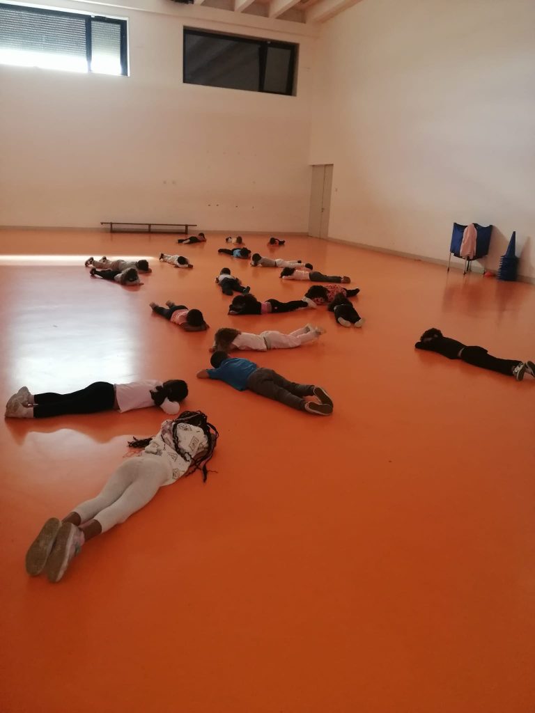 IMG-20251109-WA0044-768x1024 A aprender somos felizes (sala verde - JI da Mina)