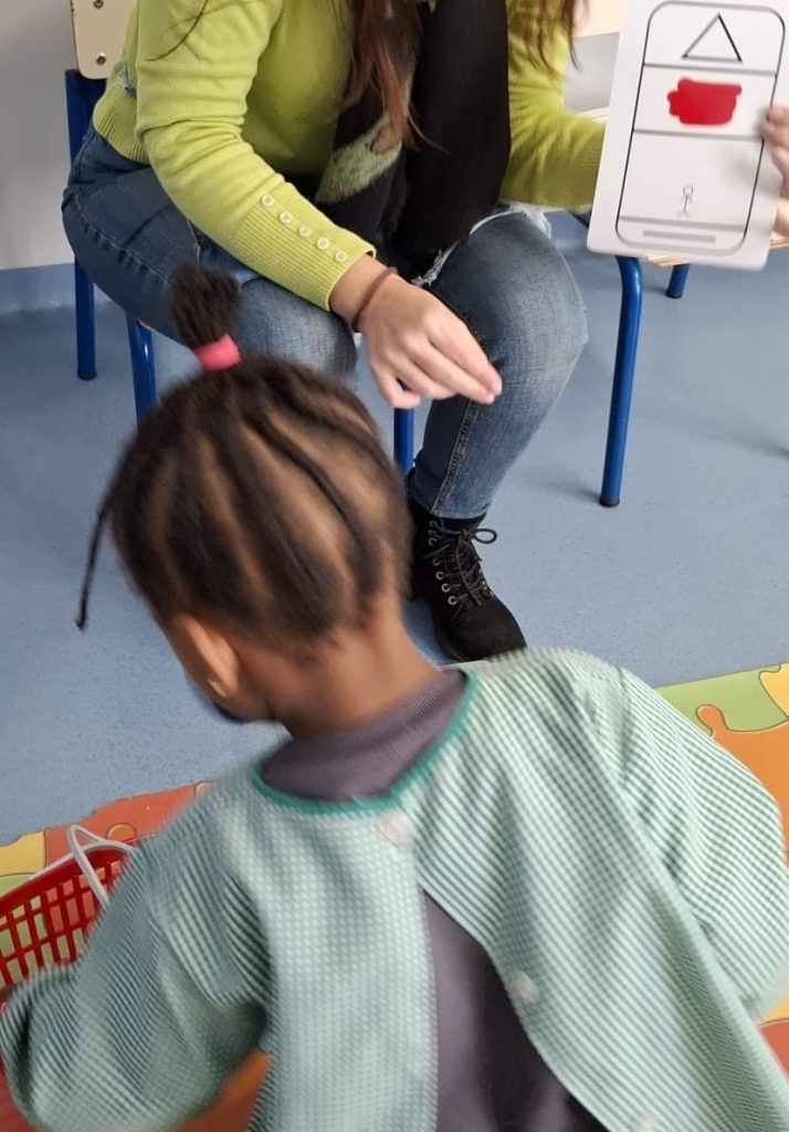 IMG-20251116-WA0036-714x1024 A aprender somos felizes (sala verde – JI da Mina)