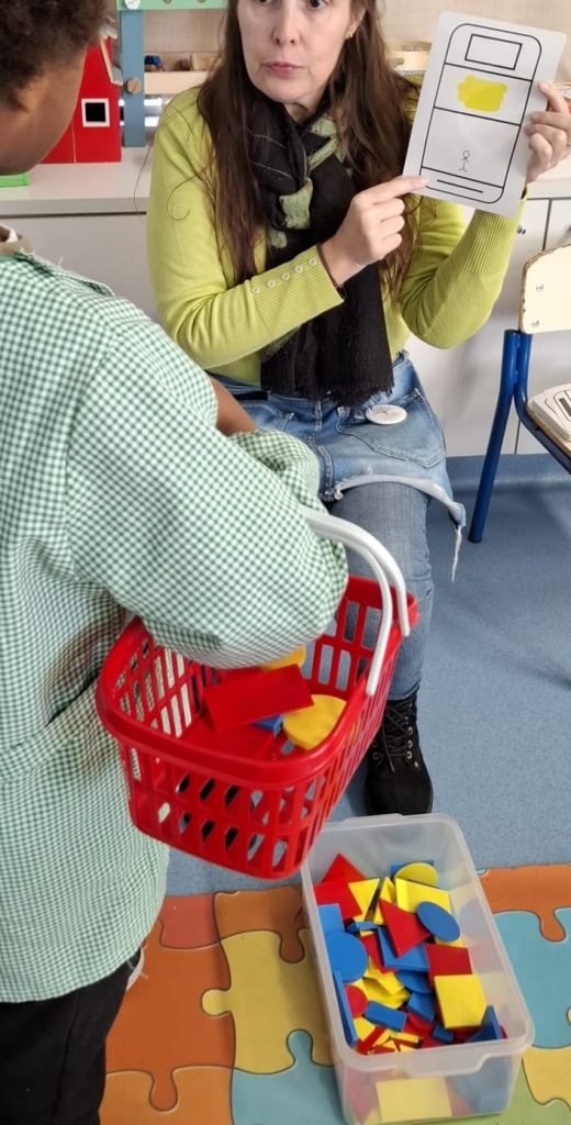 IMG-20251117-WA0007-520x1024 A aprender somos felizes (sala verde – JI da Mina)