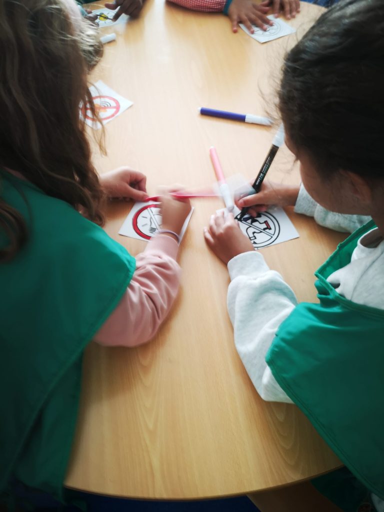 IMG-20251119-WA0028-768x1024 📗🌍 Primeira Reunião do Eco-Conselho na EB1/JI Aprígio Gomes 🌍📗