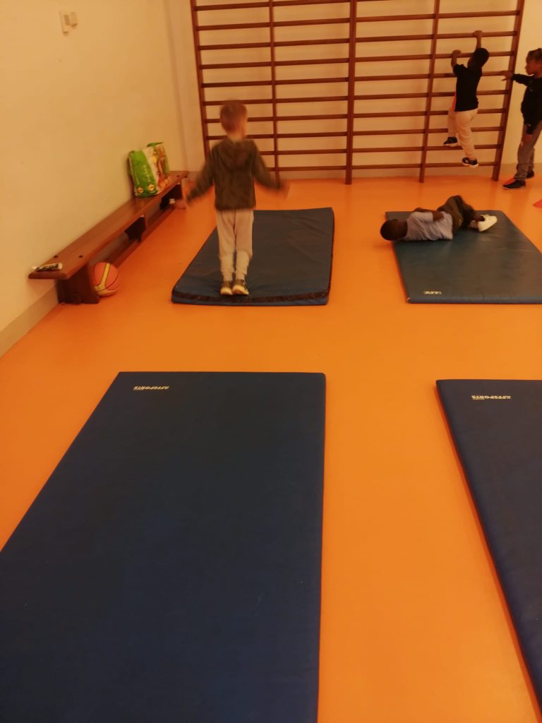 IMG-20251123-WA0018-768x1024 A aprender somos felizes (sala verde – JI da Mina)