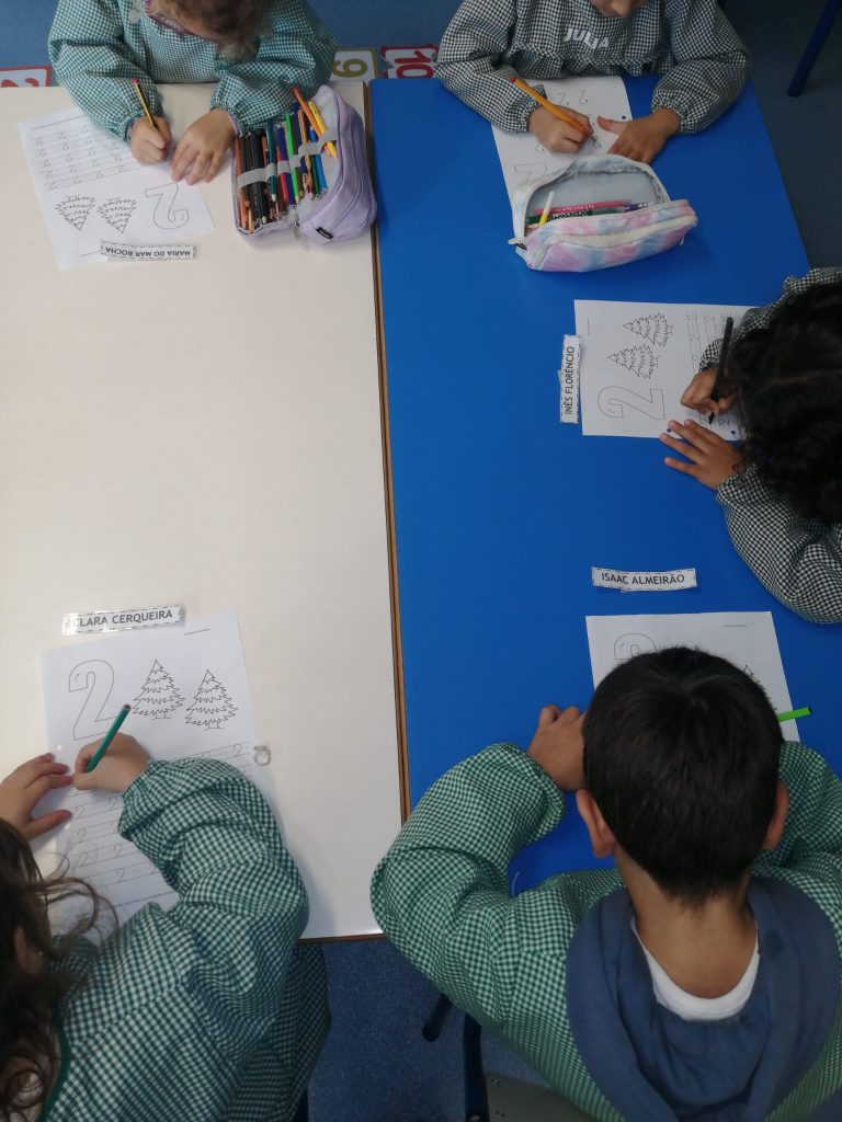 IMG-20251123-WA0022-768x1024 A aprender somos felizes (sala verde – JI da Mina)