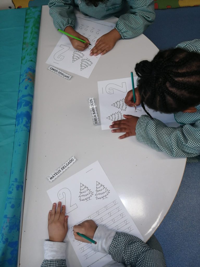 IMG-20251123-WA0029-768x1024 A aprender somos felizes (sala verde – JI da Mina)