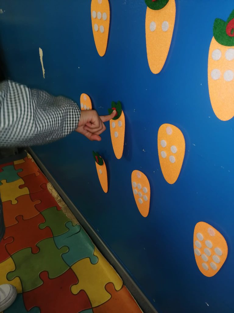 IMG-20251123-WA0037-768x1024 A aprender somos felizes (sala verde – JI da Mina)