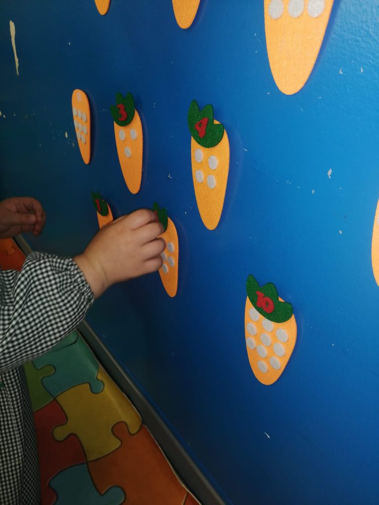 IMG-20251123-WA0041-768x1024 A aprender somos felizes (sala verde – JI da Mina)