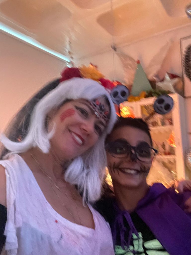 WhatsApp-Image-2025-10-31-at-14.08.41-2-768x1024 Halloween na Cardoso