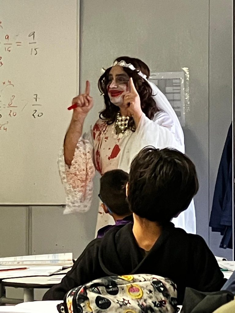 WhatsApp-Image-2025-11-01-at-08.48.04-768x1024 Halloween na Cardoso