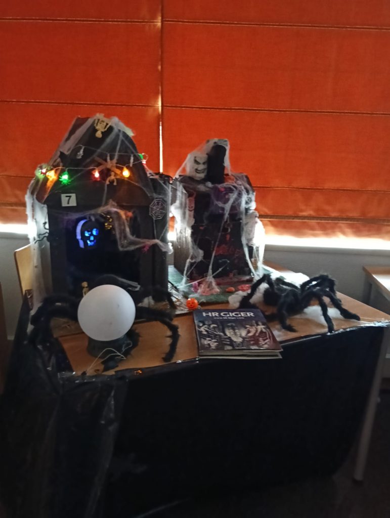 WhatsApp-Image-2025-11-02-at-22.50.38-3-771x1024 Halloween na Cardoso