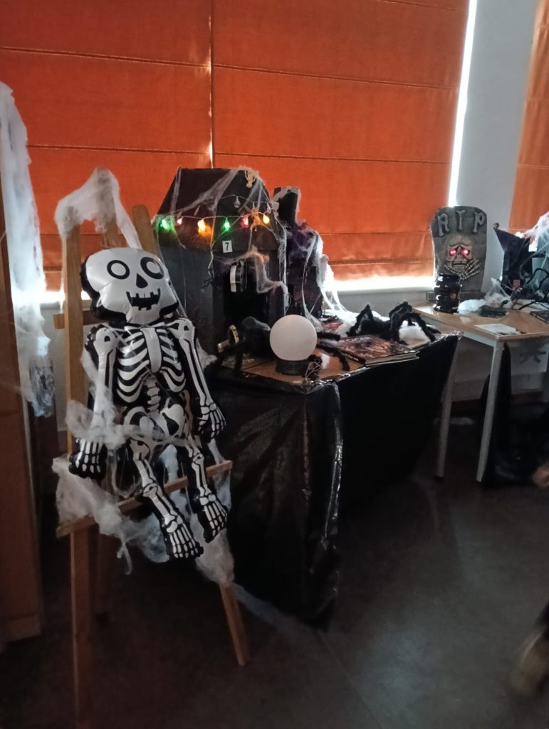 WhatsApp-Image-2025-11-02-at-22.50.39-2-771x1024 Halloween na Cardoso