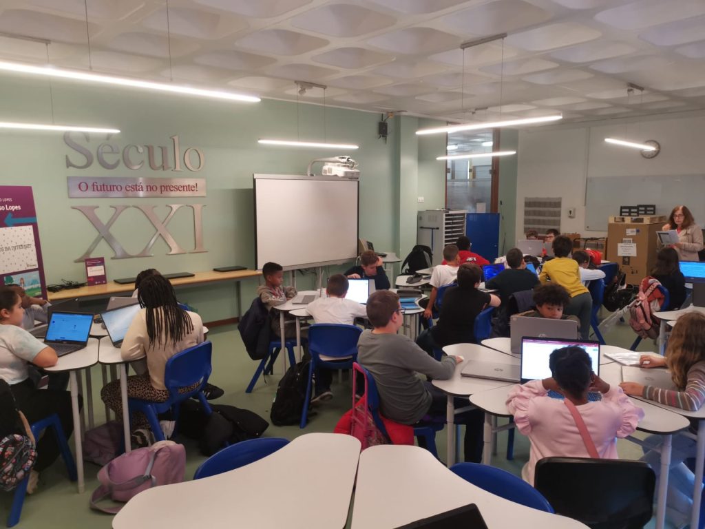 WhatsApp-Image-2025-11-13-at-23.30.28-2-1024x768  Projeto “Leituras em Pezinhos de Lã” em articulação com a Biblioteca Escolar