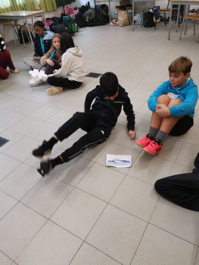 WhatsApp-Image-2025-11-19-at-20.00.50-768x1024 Projeto VOLUNTARIX - 5.º ano