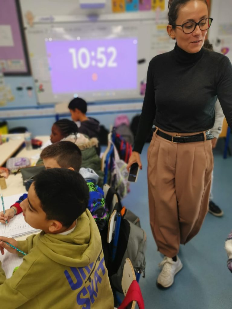 WhatsApp-Image-2025-11-28-at-15.54.01-768x1024 Grupos Interativos na Escola Da Mina