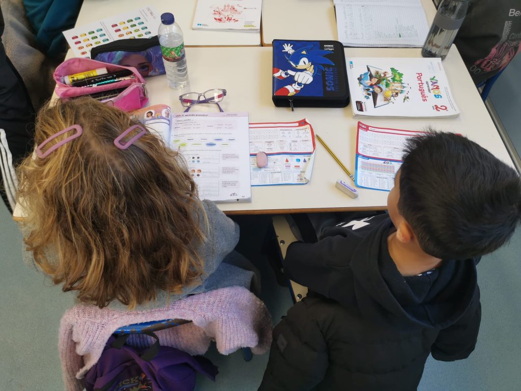 WhatsApp-Image-2025-11-28-at-15.54.02-1-1024x768 Grupos Interativos na Escola Da Mina