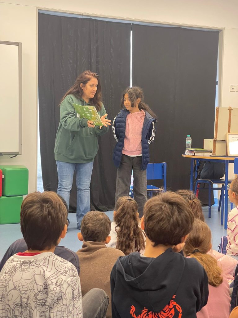 IMG-20251203-WA0161-768x1024 Visita da autora Rita Correia à EB1/JI da Mina