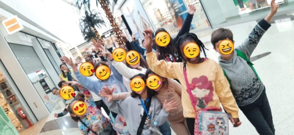 Imagem-WhatsApp-2025-12-03-as-18.24.49_bcdfcf57-1024x472 3.ºE e 4.ºE visitam a KidZania