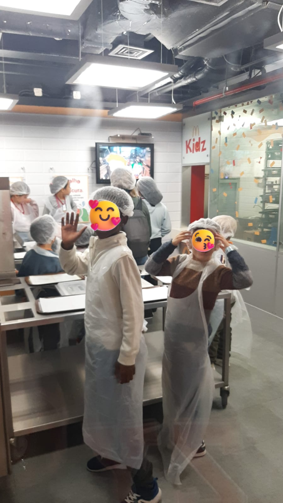 Imagem5-576x1024 3.ºE e 4.ºE visitam a KidZania