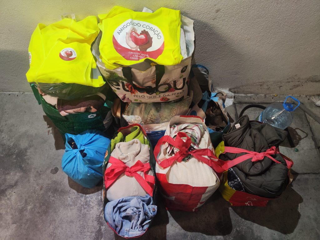 WhatsApp-Image-2025-12-15-at-13.39.13-1024x768 Campanha Solidária - Projeto "De Mãos Dadas"