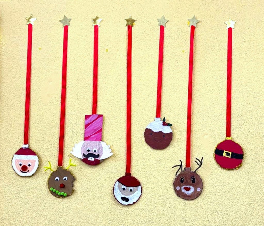 WhatsApp-Image-2026-01-05-at-06.51.22-4-1-1024x877 Da Simplicidade Nasce a Magia - ET 5.º ano