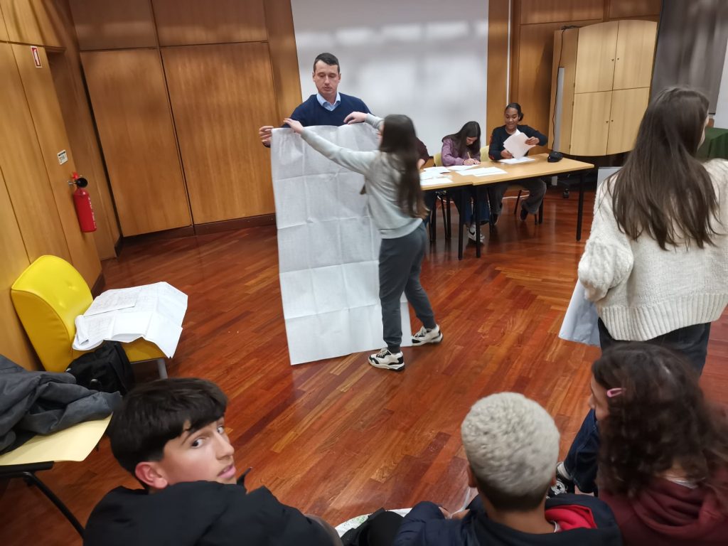 WhatsApp-Image-2026-01-21-at-19.56.16-1-1024x768  Metodologia Problem Based Learning - Geografia 8.º e 9.º anos