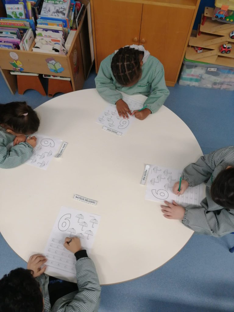 WhatsApp-Image-2026-01-11-at-21.57.59-2-768x1024 A Aprender somos felizes (sala verde – JI da Mina)