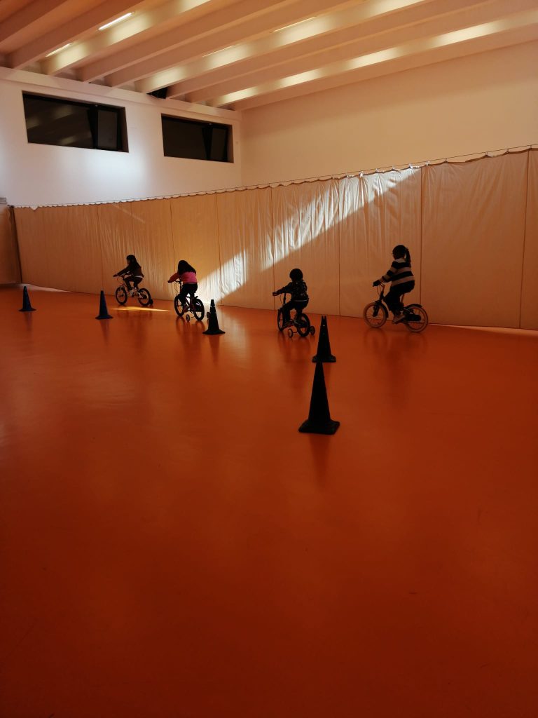 WhatsApp-Image-2026-01-27-at-19.02.32-3-768x1024 A Aprender somos felizes (sala verde – JI da Mina)