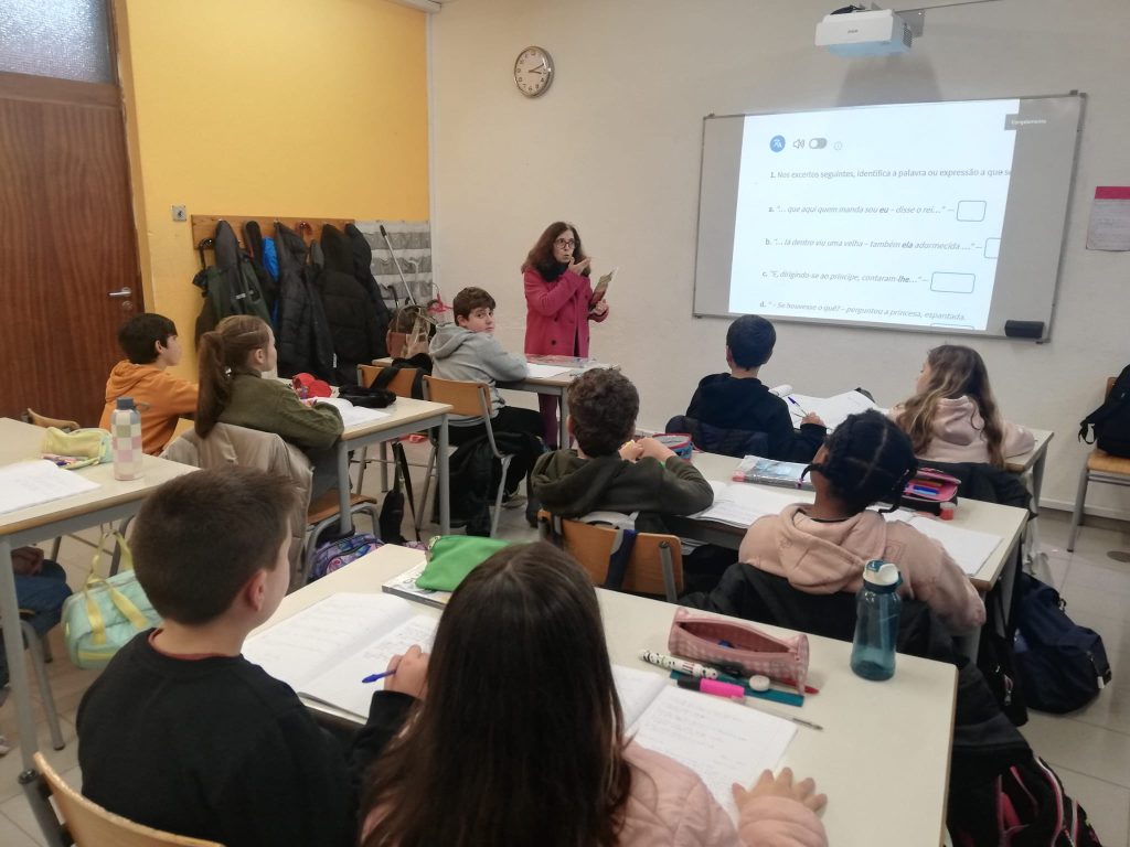 WhatsApp-Image-2026-02-10-at-22.11.11-1024x768 Projeto " Leituras em pezinhos de lã" - 5.º G e 5.º F