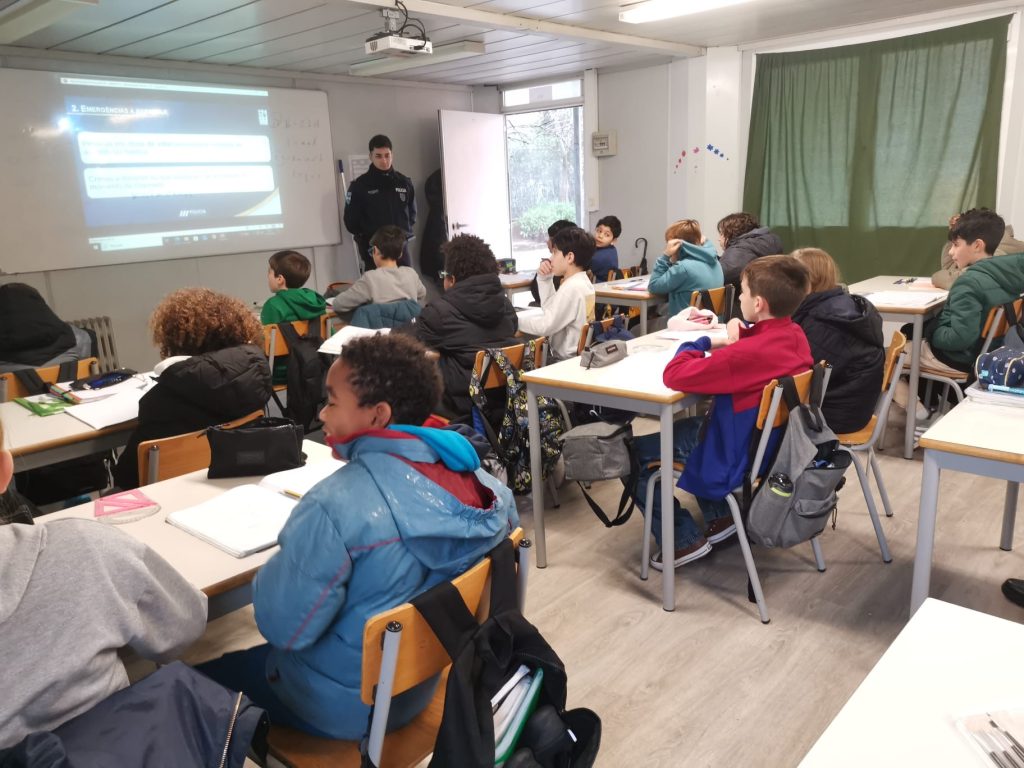 WhatsApp-Image-2026-02-11-at-20.27.32-1024x768 Escola Segura com a PSP - 5.º B e 6.º B