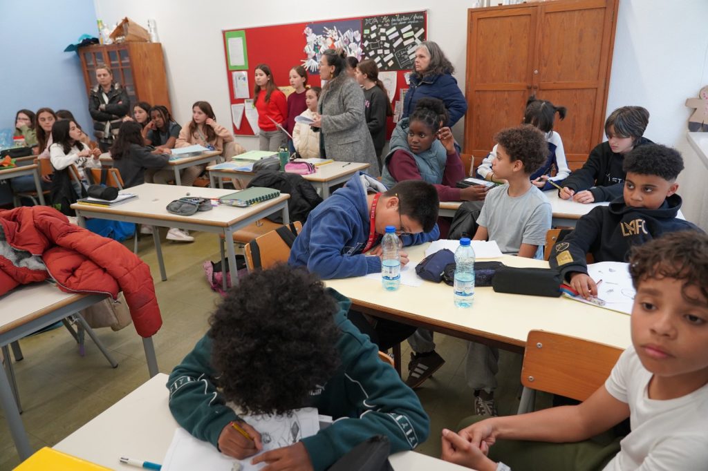 WhatsApp-Image-2026-03-20-at-09.45.24-1024x682 Semana da Francofonia - disciplina de Francês e Clube de Música