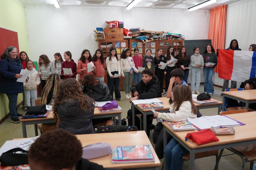 WhatsApp-Image-2026-03-20-at-09.45.25-2-1024x682 Semana da Francofonia - disciplina de Francês e Clube de Música