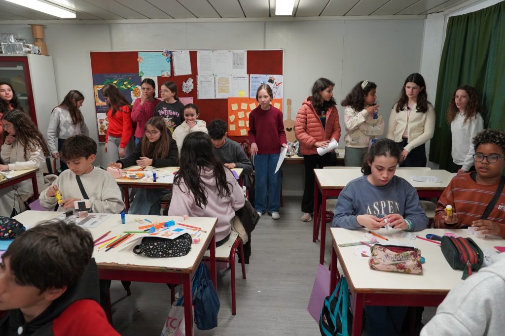 WhatsApp-Image-2026-03-20-at-09.45.26-2-1024x682 Semana da Francofonia - disciplina de Francês e Clube de Música