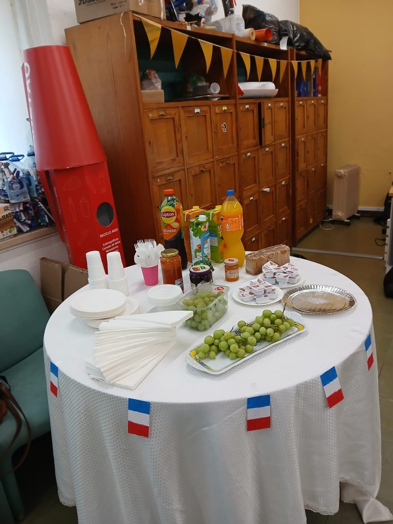 WhatsApp-Image-2026-03-20-at-09.45.28-3-768x1024 Semana da Francofonia - disciplina de Francês e Clube de Música