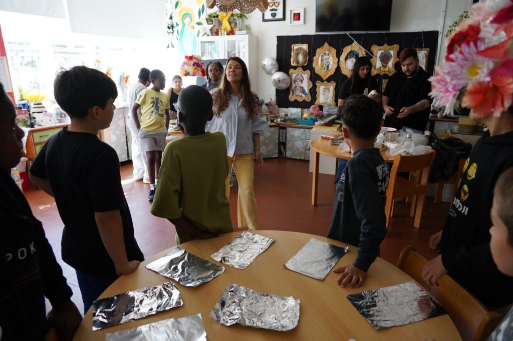 WhatsApp-Image-2026-03-30-at-17.53.24-12-1024x682 Projeto Padrinhos e Afilhados - 5.º Anos