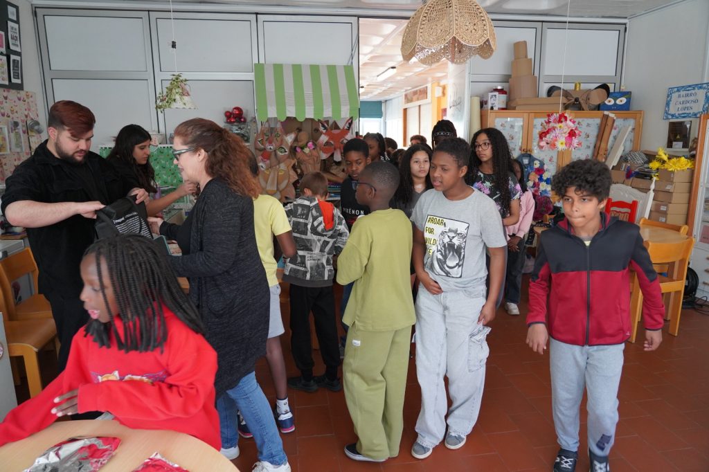 WhatsApp-Image-2026-03-30-at-17.53.24-2-1024x682 Projeto Padrinhos e Afilhados - 5.º Anos