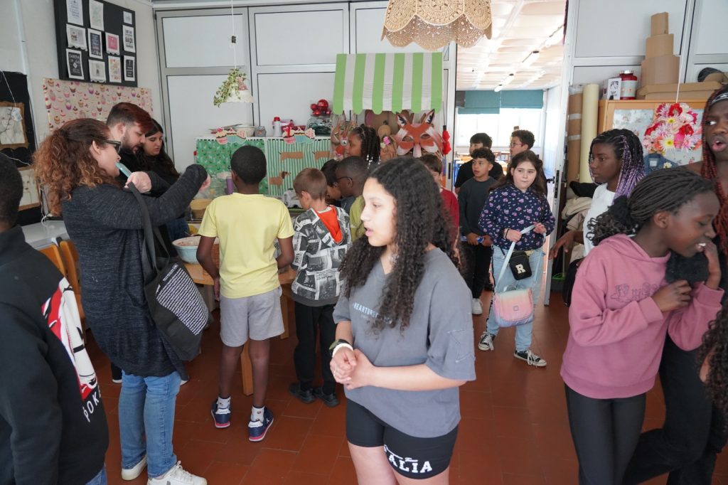 WhatsApp-Image-2026-03-30-at-17.53.24-3-1024x682 Projeto Padrinhos e Afilhados - 5.º Anos