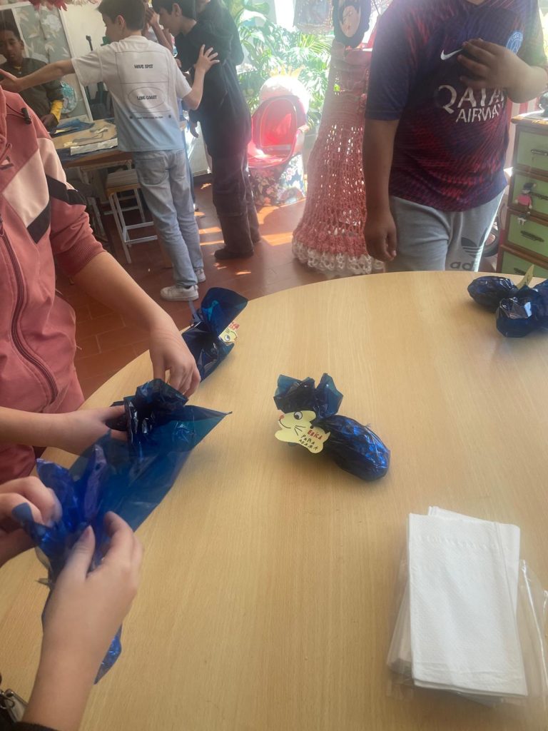 WhatsApp-Image-2026-03-30-at-19.37.35-1-768x1024 Projeto Padrinhos e Afilhados - 5.º Anos