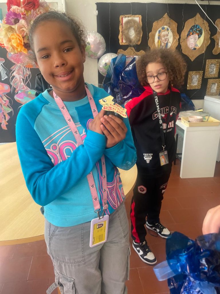 WhatsApp-Image-2026-03-30-at-19.37.35-18-768x1024 Projeto Padrinhos e Afilhados - 5.º Anos