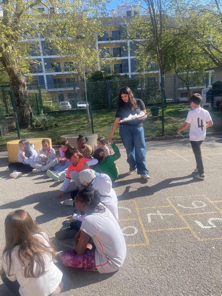 WhatsApp-Image-2026-03-30-at-19.37.35-5-768x1024 Projeto Padrinhos e Afilhados - 5.º Anos