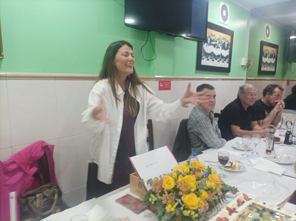 WhatsApp-Image-2026-04-01-at-22.19.17-1024x765 Vamos ter Saudades da Professora Ermelinda