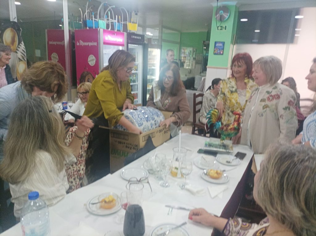 WhatsApp-Image-2026-04-01-at-22.19.20-1024x765 Vamos ter Saudades da Professora Ermelinda