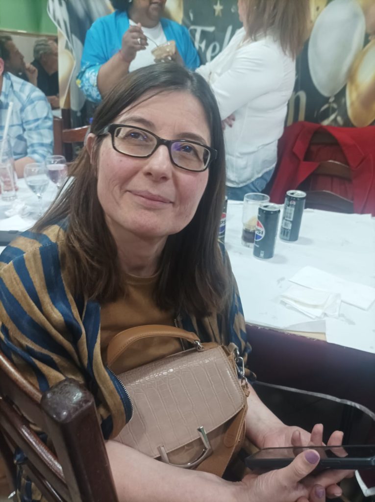 WhatsApp-Image-2026-04-01-at-22.19.25-765x1024 Vamos ter Saudades da Professora Ermelinda