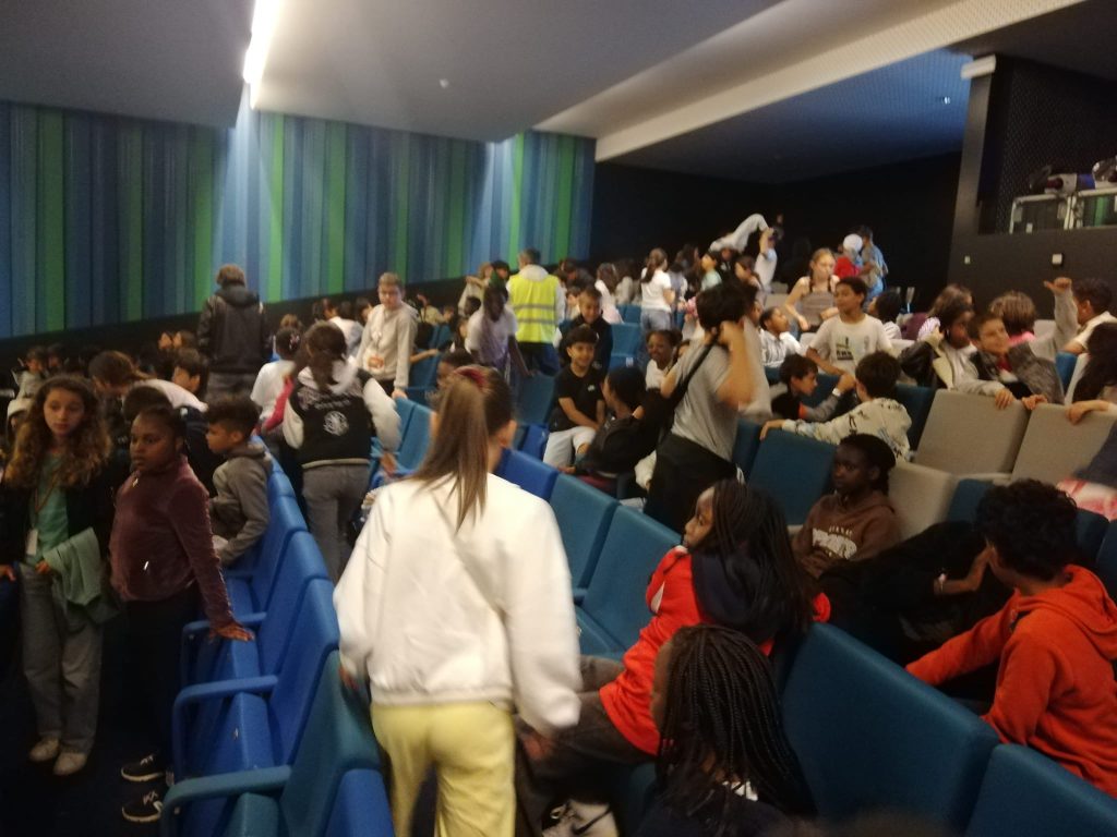 WhatsApp-Image-2026-04-22-at-16.00.37-1-1024x768 Visita de estudo -5.º ano