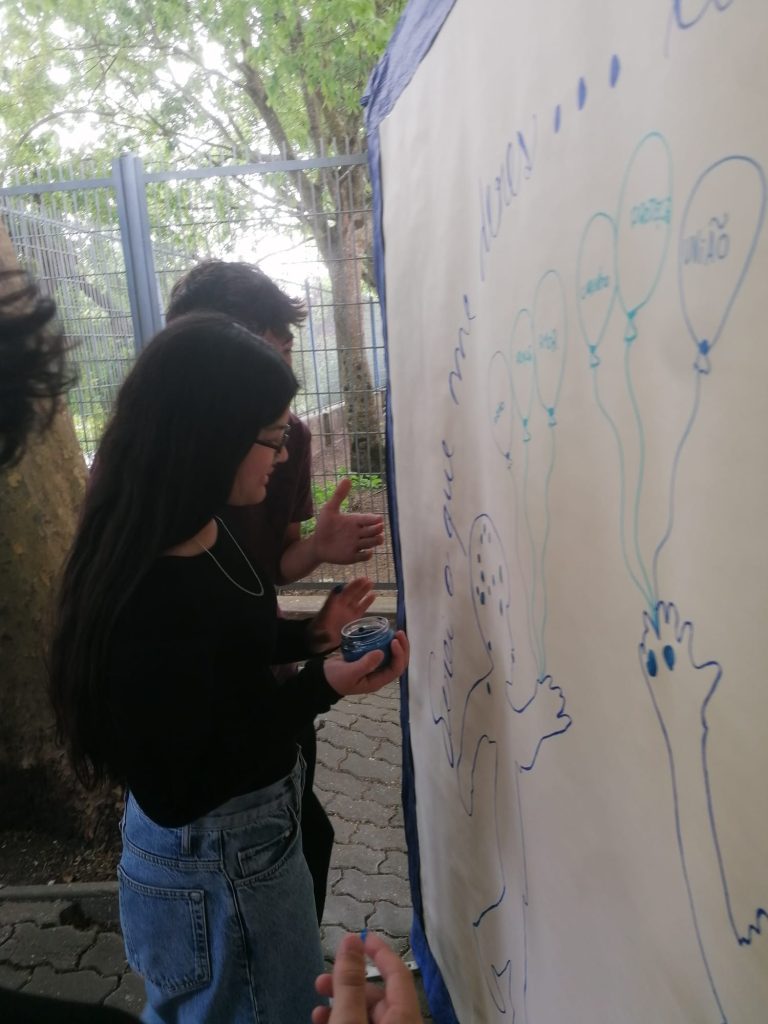 WhatsApp-Image-2026-04-24-at-11.32.39-3-768x1024 “Abril – Mês Internacional da Prevenção dos Maus-Tratos na Infância” - “Serei o que me deres… Que seja amor”