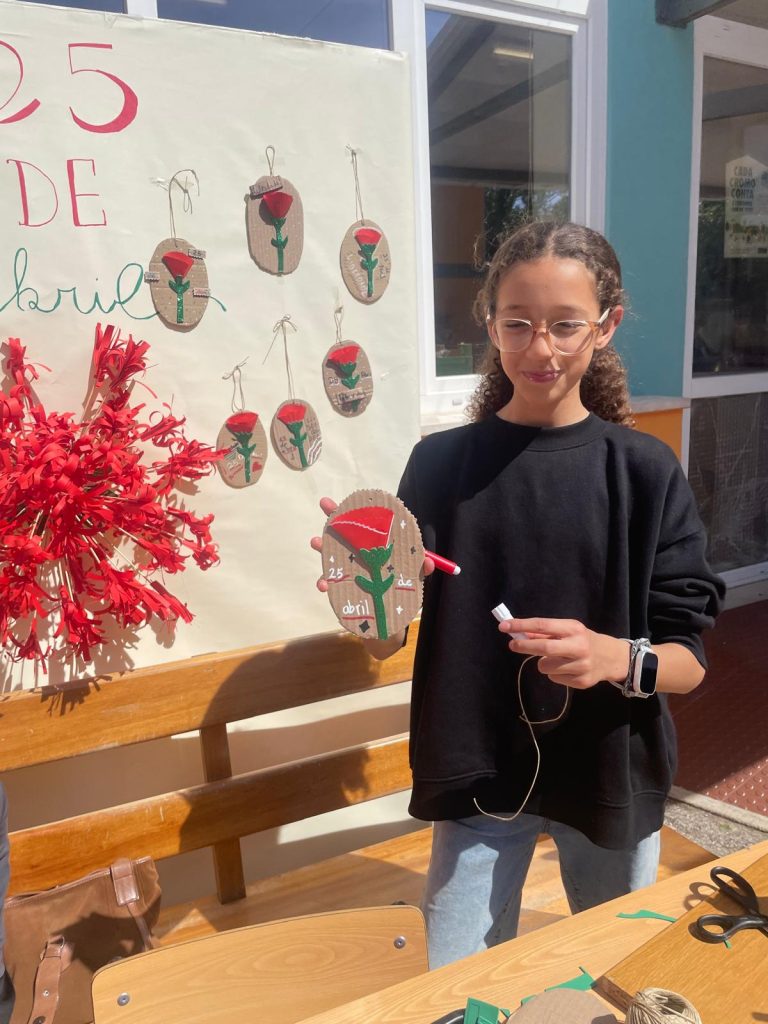 WhatsApp-Image-2026-04-24-at-19.39.01-10-768x1024 25 de Abril