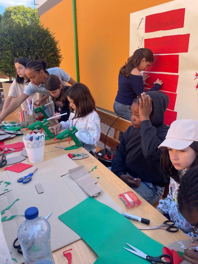 WhatsApp-Image-2026-04-24-at-19.39.01-20-768x1024 25 de Abril